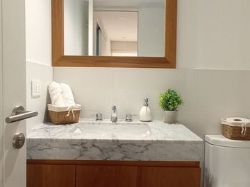 ALQUILO DEPA FULL AMOBLADO 01 DORMITORIO CON TERRAZA SAN ISIDRO LIMITE CON MAGDALENA