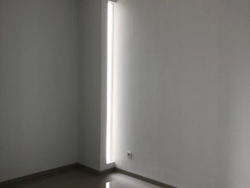 Dijual Rumah di Discovery Altezza Bintaro Jaya