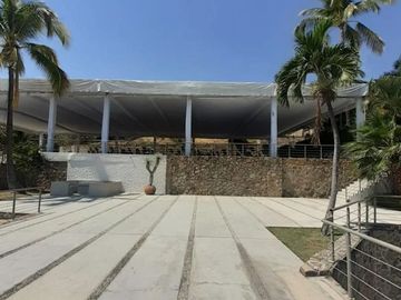 TEQUESQUITENGO UNICO RESORT 41,000 M2 DE TERRENO 2,409 M2 CONSTRUCCION