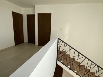CASA EN VENTA EN VALLE DE JURIQUILLA