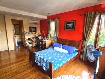 6 Bedroom Livable House at Pacific Village, Alabang
