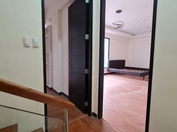 5 bedroom townhouse for sale in San Juan City