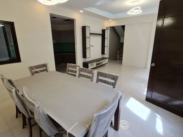 5 bedroom townhouse for sale in San Juan City