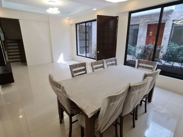 5 bedroom townhouse for sale in San Juan City
