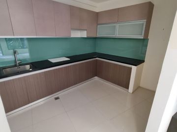 5 bedroom townhouse for sale in San Juan City