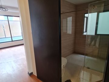 5 bedroom townhouse for sale in San Juan City