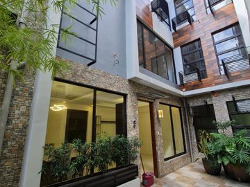 5 bedroom townhouse for sale in San Juan City