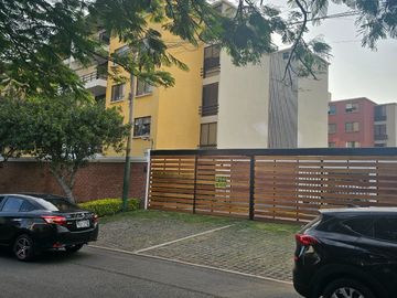 VENTA DE DEPARTAMENTO EN SANTIAGO DE SURCO