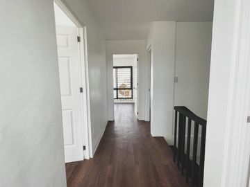 Spacious and luxurious House and Lot near in Metro Manila