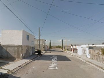 Casa en Remate Bancario. Identifique el precio que se encuentra muy por debajo de su valor comercial.