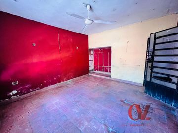 “CASA NARANJA” DE DOS PLANTAS PARA RENOVAR