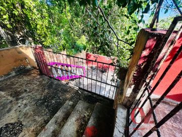 “CASA NARANJA” DE DOS PLANTAS PARA RENOVAR