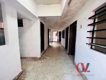 “CASA NARANJA” DE DOS PLANTAS PARA RENOVAR