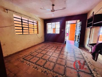 “CASA NARANJA” DE DOS PLANTAS PARA RENOVAR