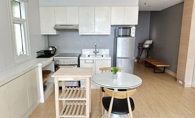 FOR RENT STUDIO UNIT - TWO SERENDRA