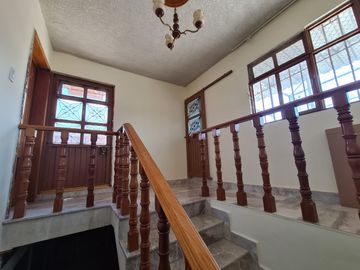 VENTA DE CASA EN EL CENTRO HISTÓRICO, CON OPCIÓN A DIVERSOS GIROS Y CON PLUSVALÍA PRIVILEGIADA, ya que cuenta con Uso Comercial y de Servicios e Infor