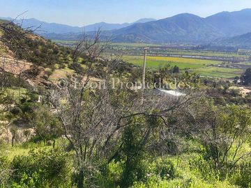 Se vende parcela de 10.300 mts2 en condominio los Maquis