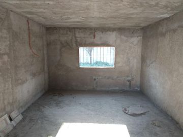 VENTA CASA en construccion ZONA Universidad Catolica