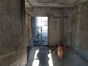 VENTA CASA en construccion ZONA Universidad Catolica