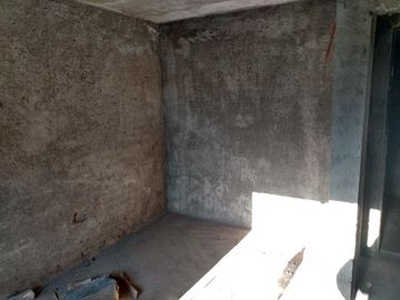 VENTA CASA en construccion ZONA Universidad Catolica