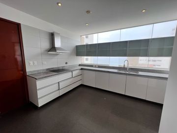 se vende departamento 236m2 malecón Cisneros