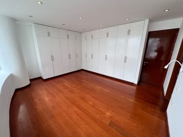 se vende departamento 236m2 malecón Cisneros