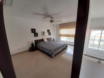 ARRIENDO O VENDO HERMOSA CASA  CONJUNTO. BARRIO LA CASTELLANA