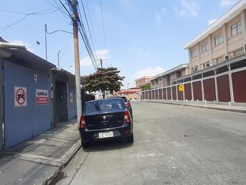 Urdesa Vendo Villa