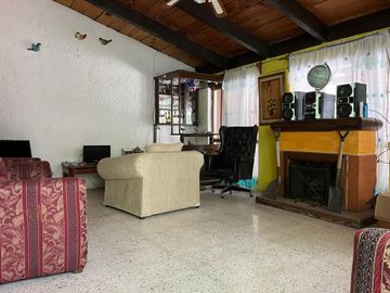 Oportunidad de Inversión para Vivir y Rentar