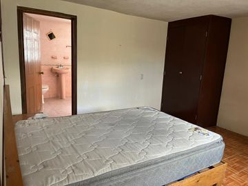 Oportunidad de Inversión para Vivir y Rentar