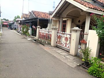Rumah & Kontrakan 2 Pintu Murah Dekat Pasar Rau