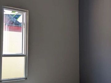DIJUAL RUMAH MODERN  SCADINAVIAN DI DEKAT AMBARUKMO PLAZA