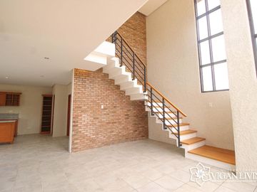 READY FOR OCCUPANCY 4 BEDROOM UNIT LOCATED AT SUMMIT POINT GOLF & COUNTRY CLUB