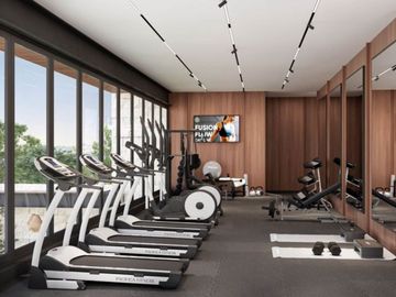 Residencia con jardín, alberca privada, terraza, Cuarto de servicio y sala de tv,  Zona Norte, Merida.