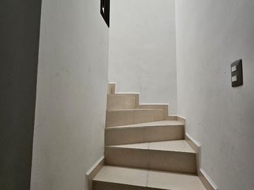CASA EN VENTA ACONDICIONADA PARA NEGOCIO!!!