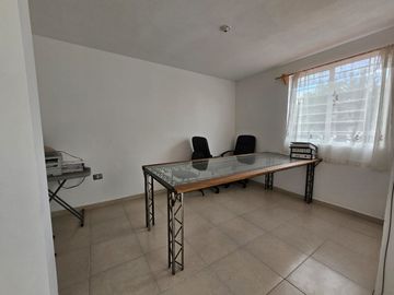 CASA EN VENTA ACONDICIONADA PARA NEGOCIO!!!
