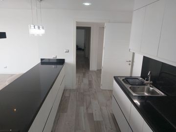 Departamento de venta en Puerto Santa Ana, Edf. Santana Loft, 3 dormitorios