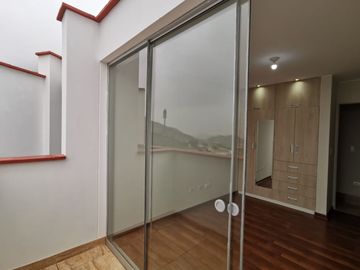 HERMOSO DEPARTAMENTO BIEN UBICADO EN LA MOLINA