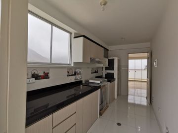 HERMOSO DEPARTAMENTO BIEN UBICADO EN LA MOLINA