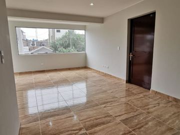 HERMOSO DEPARTAMENTO BIEN UBICADO EN LA MOLINA