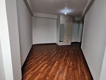 HERMOSO DEPARTAMENTO BIEN UBICADO EN LA MOLINA