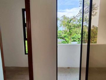For Sale Ready for Occupancy 2 Storey 2 Bedroom Townhouses in Minglanilla, Cebu