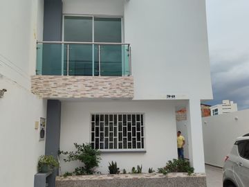 SE VENDE CASA EN SAN FRANCISCO