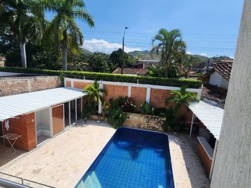 SE VENDE CASA CAMPESTRE EN RANCHO CHICO, ANDALUCÍA (VALLE).