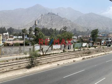 Chaclacayo - Venta De Terreno En Av. Nicolas Ayllón Frente A Banco De La Nación