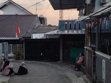Rumah Plus Kontrakan Area Beji Depok Dekat Politektik Negri Jakarta