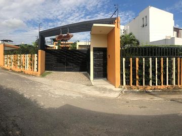 IBAGUE CASA CAMPESTRE CON PISCINA 400 METROS