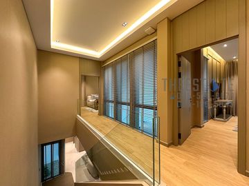 Luxury Modern 4 Bedroom Pool Villa Fully Furnished in Doi Saket for Sale