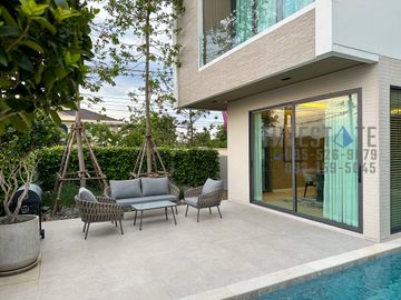 Luxury Modern 4 Bedroom Pool Villa Fully Furnished in Doi Saket for Sale