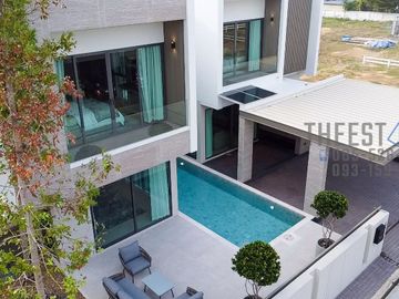 Luxury Modern 4 Bedroom Pool Villa Fully Furnished in Doi Saket for Sale